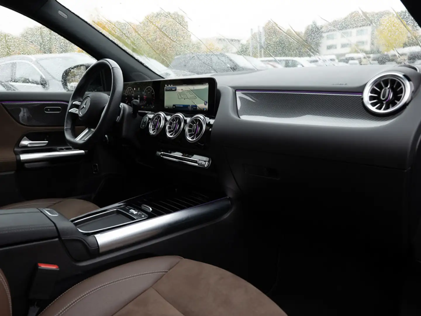 Mercedes-Benz GLA 220 4MATIC AMG-Sport+Pano+Distr+MLB+Night Schwarz - 2