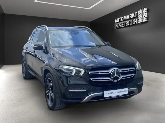 Mercedes-Benz GLE view 2