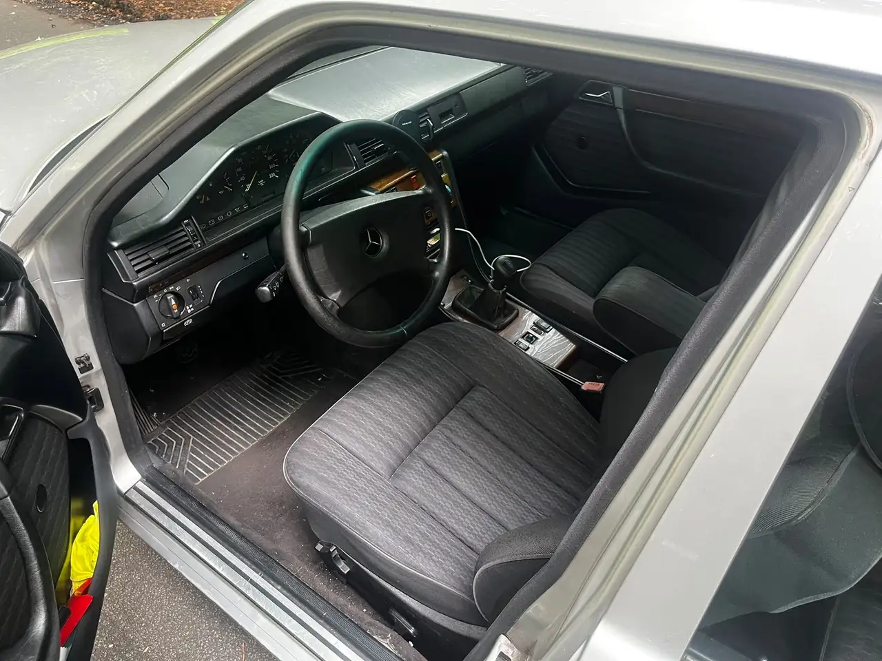 Mercedes-Benz E 300 D, foto 7