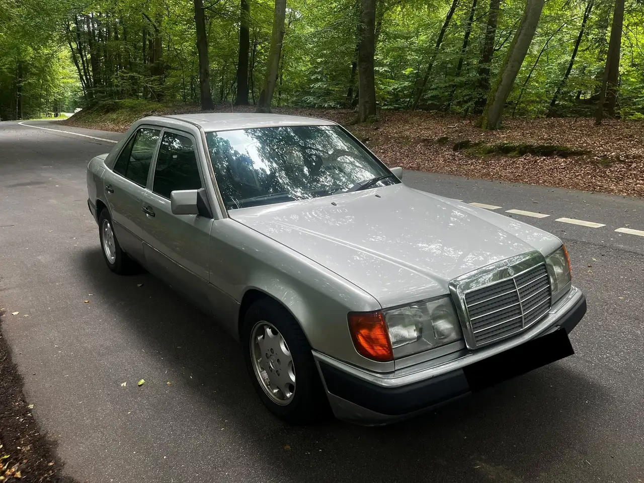 Mercedes-Benz E 300 D, foto 3