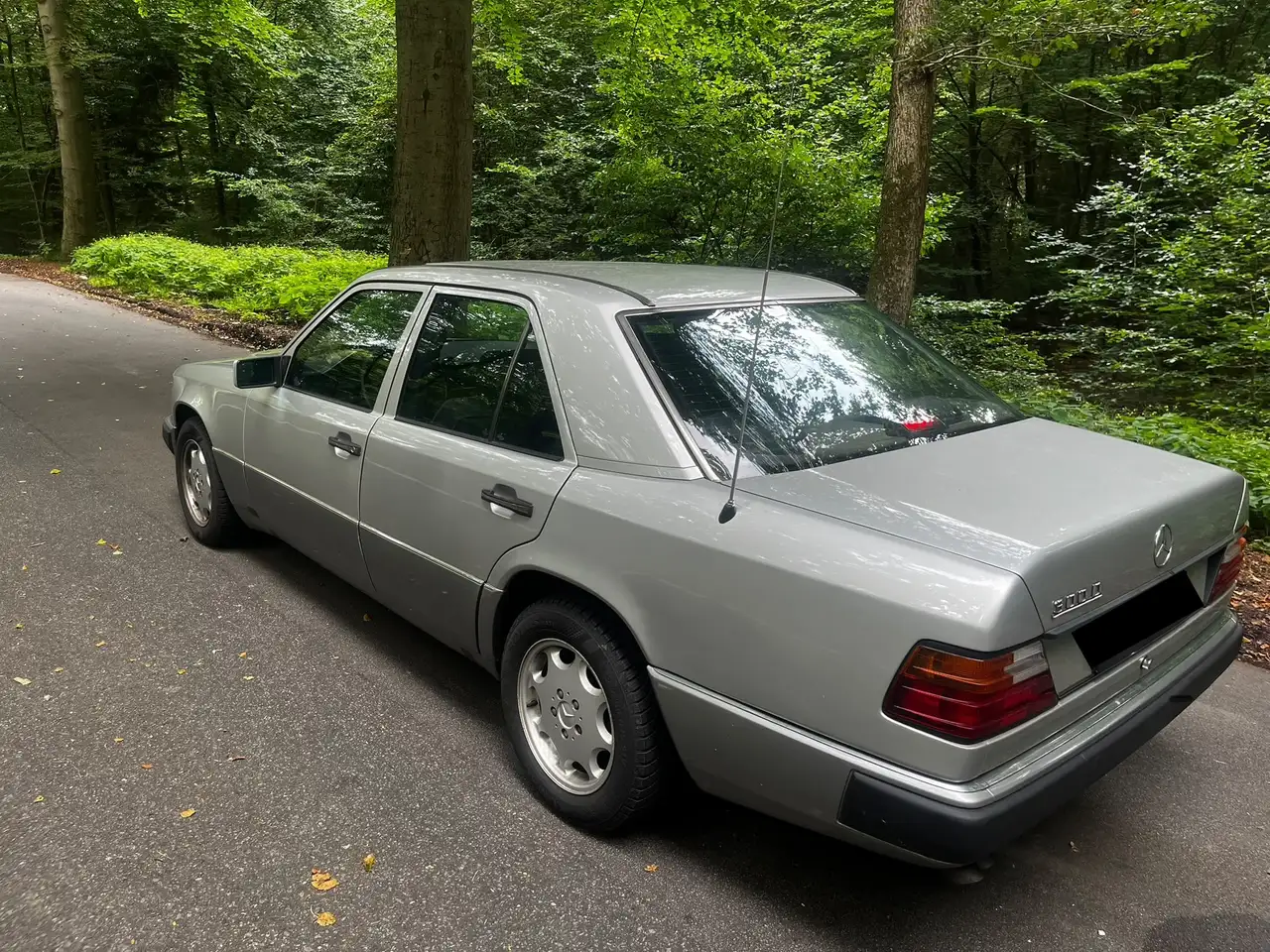 Mercedes-Benz E 300 D, foto 6