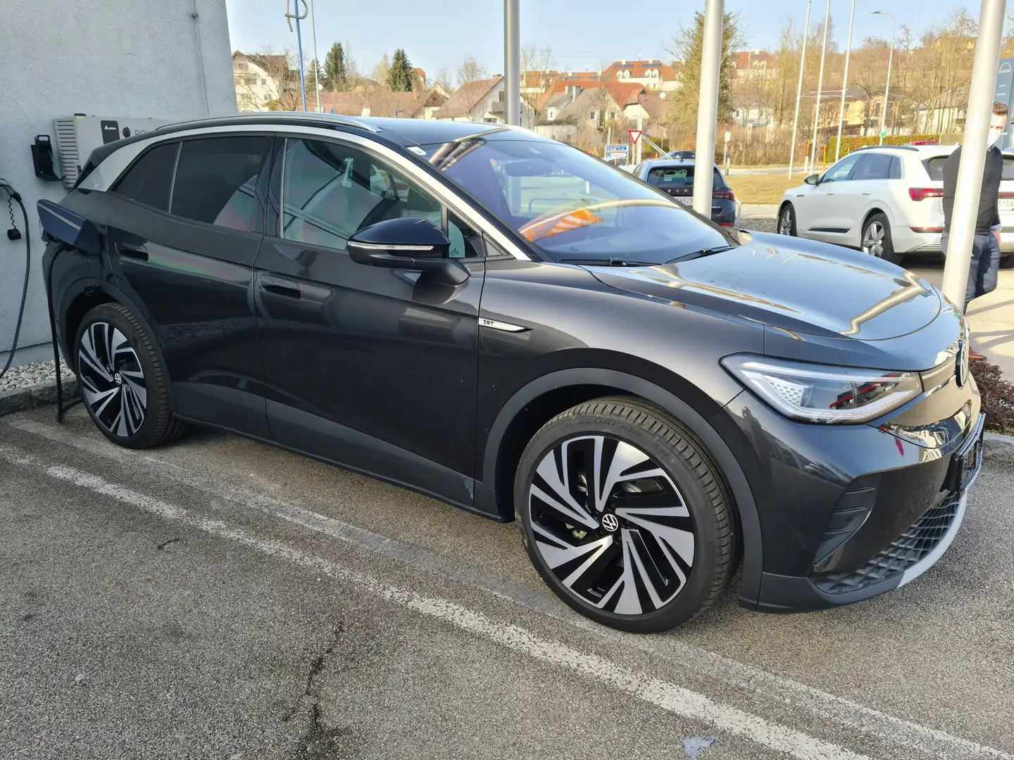 Volkswagen ID.4 ID. 4 Pro Performance 77kWh 1st Max AHK Panorama Schwarz - 1