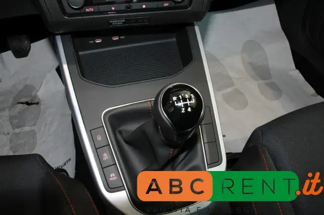 Seat Arona view 14