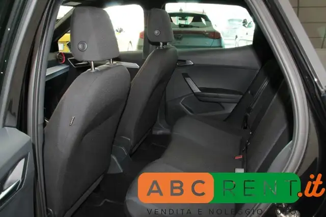 Seat Arona view 10