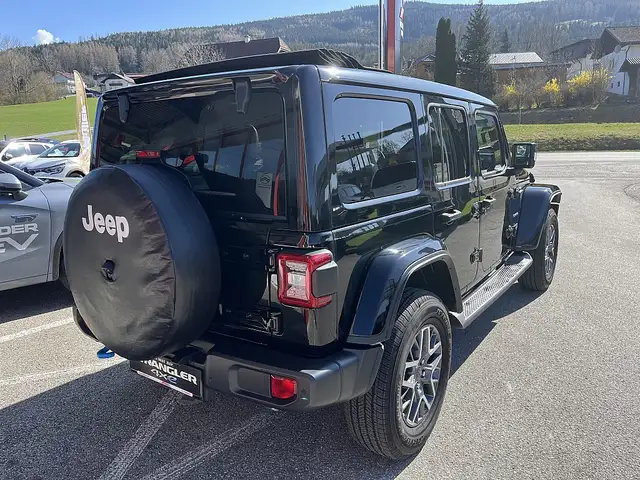 Jeep Wrangler Sahara 2.0 PHEV 380 PS AT 4xe Ansicht 9