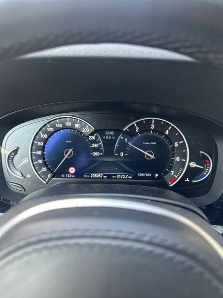 BMW 530 530i xDrive Touring Aut. Sport Line — photo 9