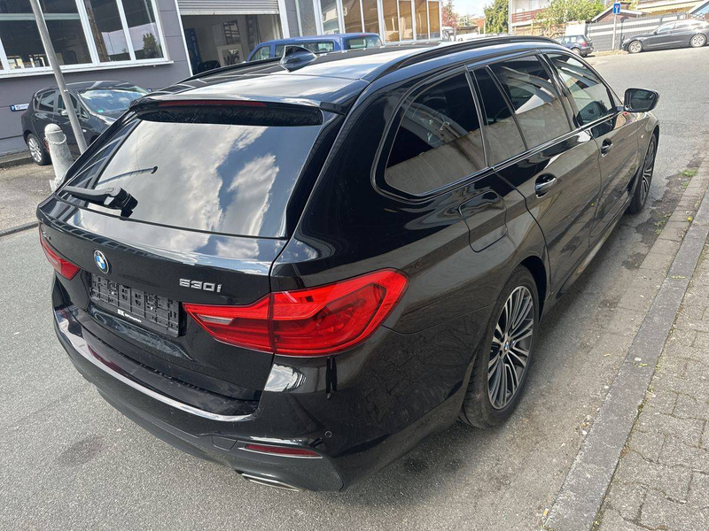 BMW 530 530i xDrive Touring Aut. Sport Line — photo 4