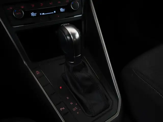 Volkswagen Polo view 10