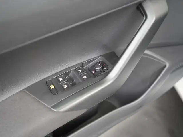 Volkswagen Polo view 29