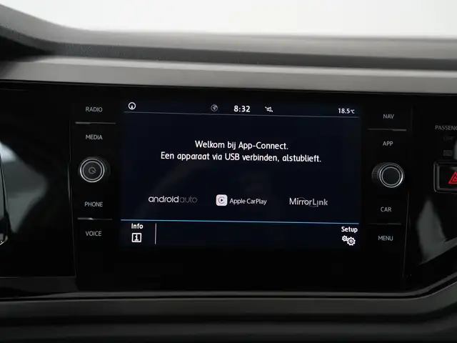Volkswagen Polo view 17