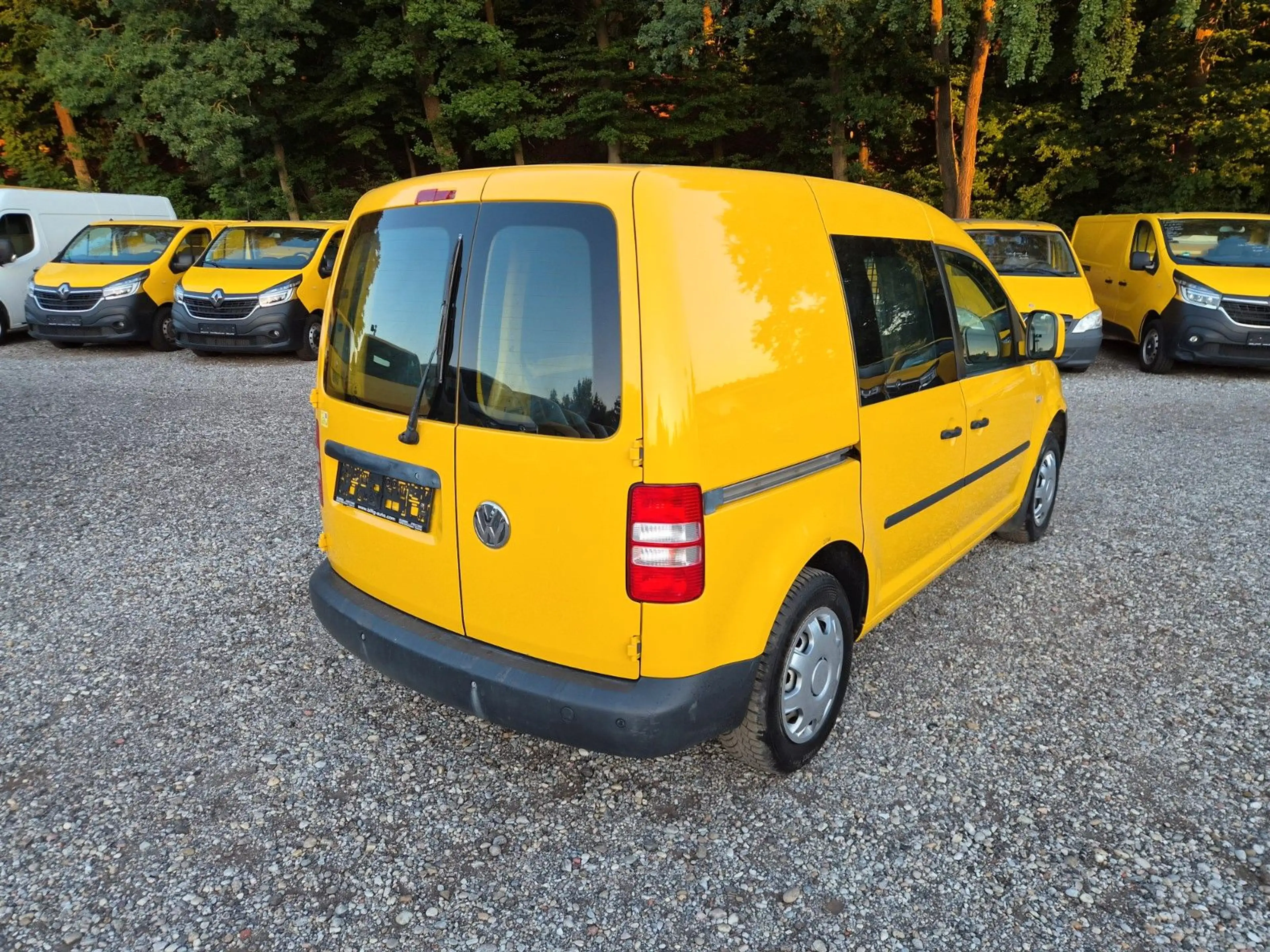 Volkswagen Caddy Klima Flügeltüre 2xSchiebetüre 1.Hd Blueth — photo 8