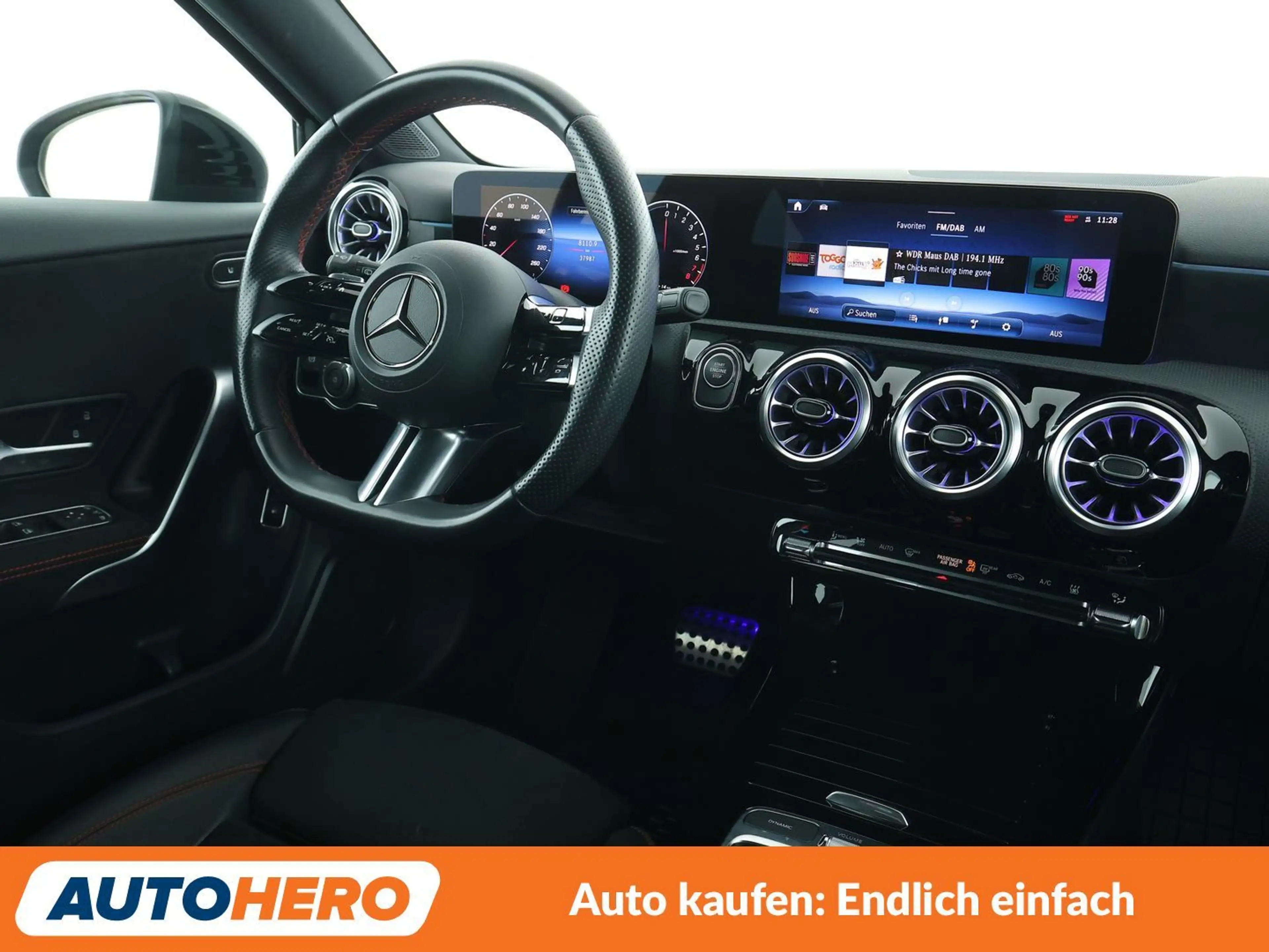 Mercedes-Benz A 250 A 250e AMG Line Aut.*NAVI*LED*ACC*PDC*360° — photo 13