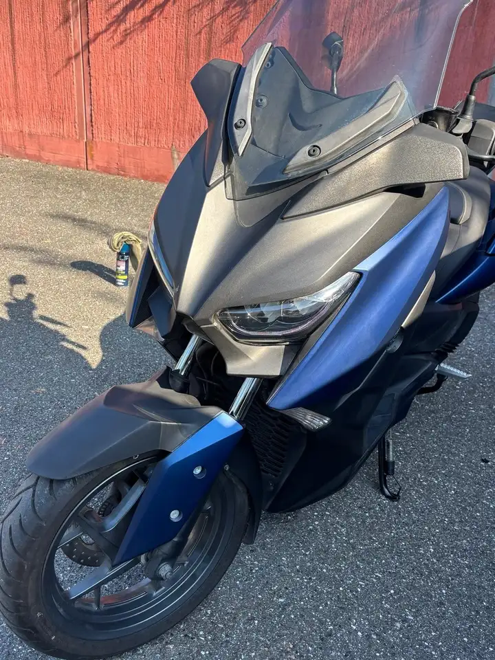 Yamaha X-Max 300