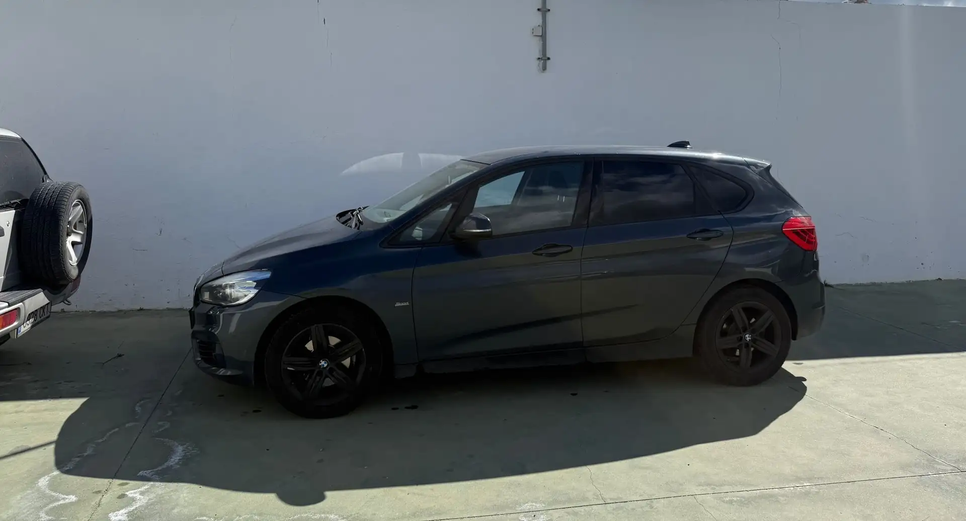 BMW 218 218dA Active Tourer xDrive - 1