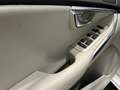 Volvo V40 D4 177 Momentum Blanc - thumbnail 24