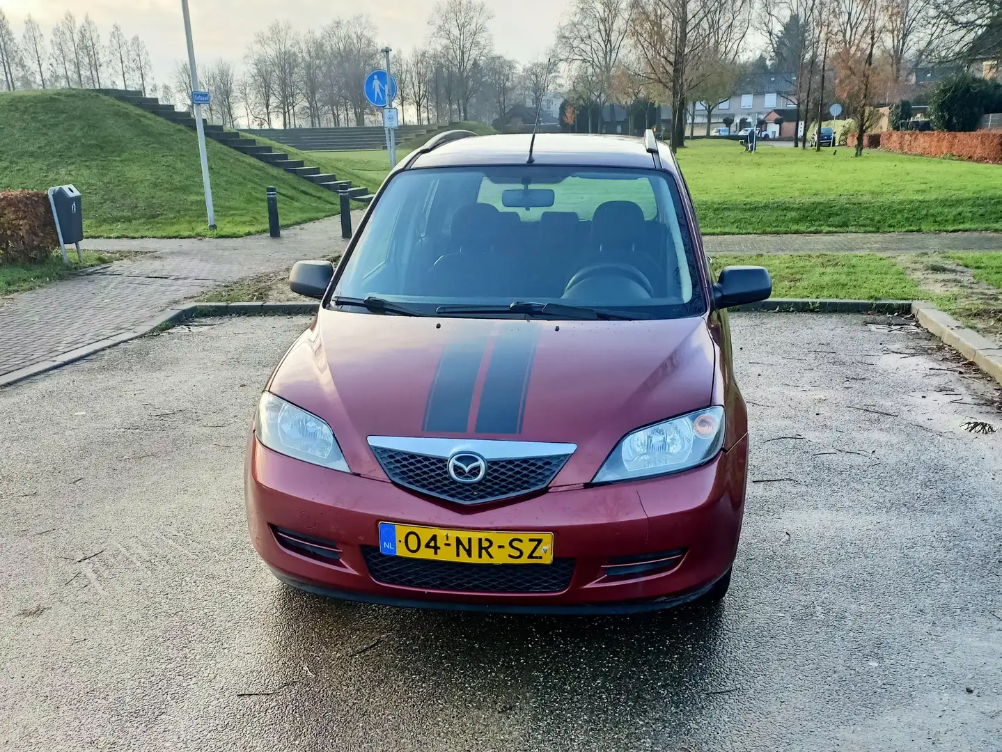 Mazda 2 2 1.4 Exclusive Red - 1