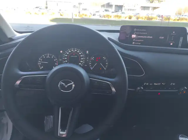 Mazda CX-30 view 11