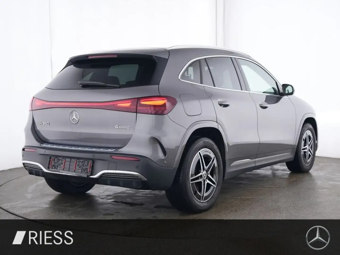 Mercedes-Benz EQA 350 4MATIC AUT Kam. KlimaA LED LM PDC SHZ Grau - 2