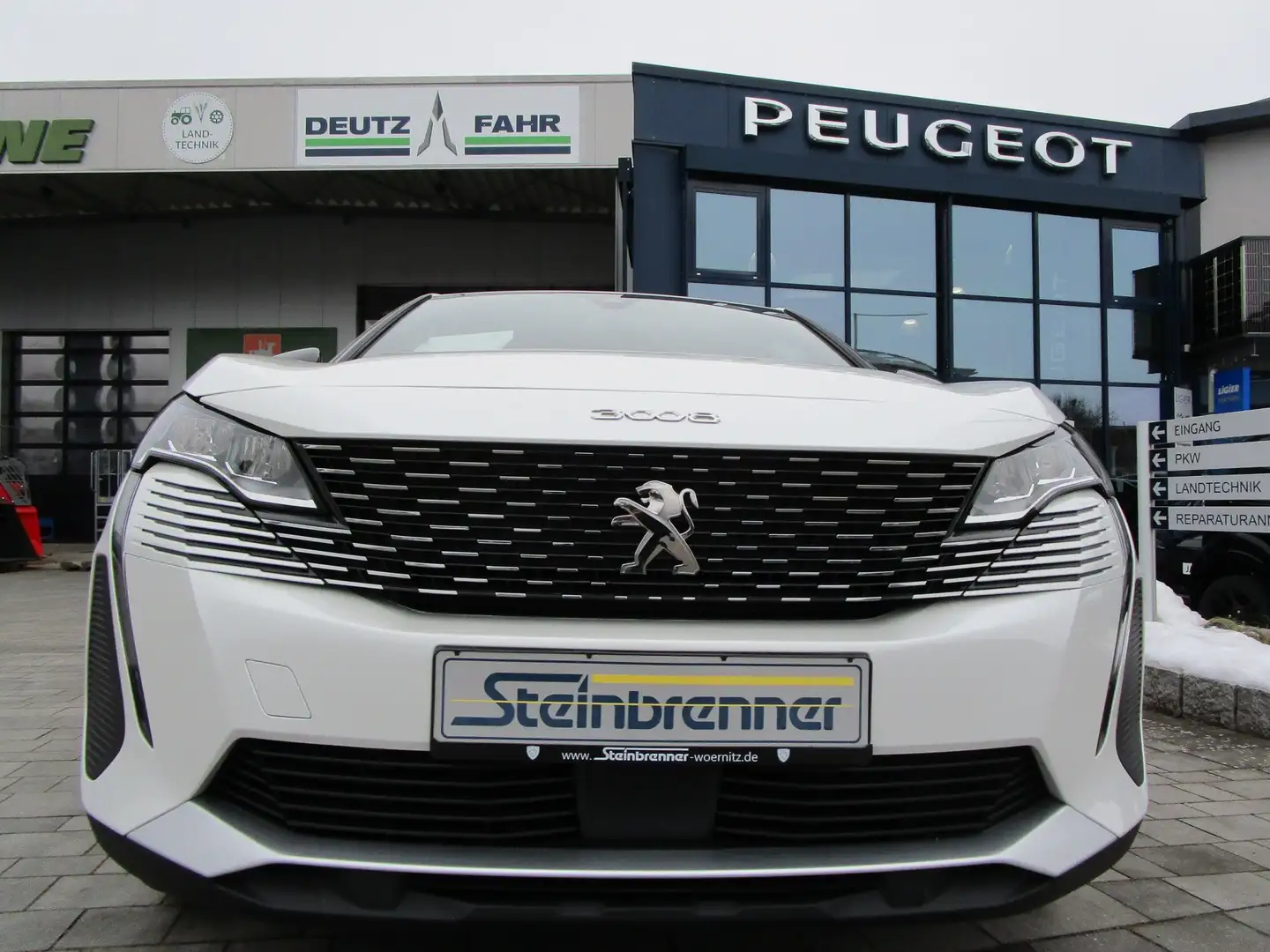 Peugeot 3008 Hybrid 136 Allure Pack Blanc - 1