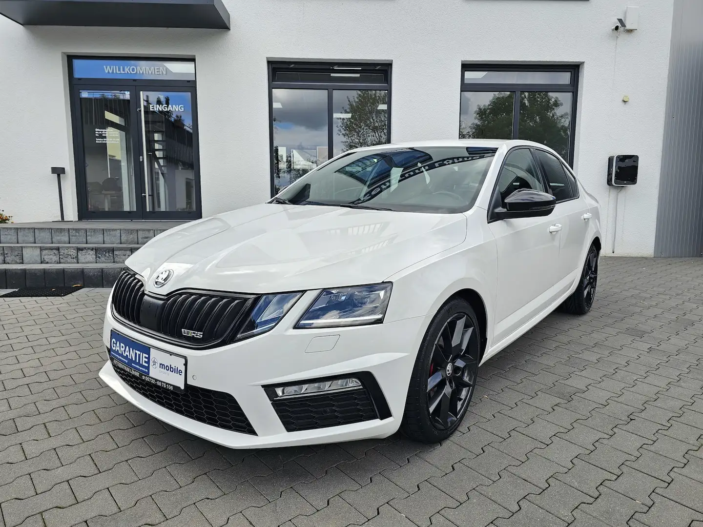 Skoda Octavia 2.0 TDI RS SPORTPAKET LEDER NAVI LED Blanc - 1
