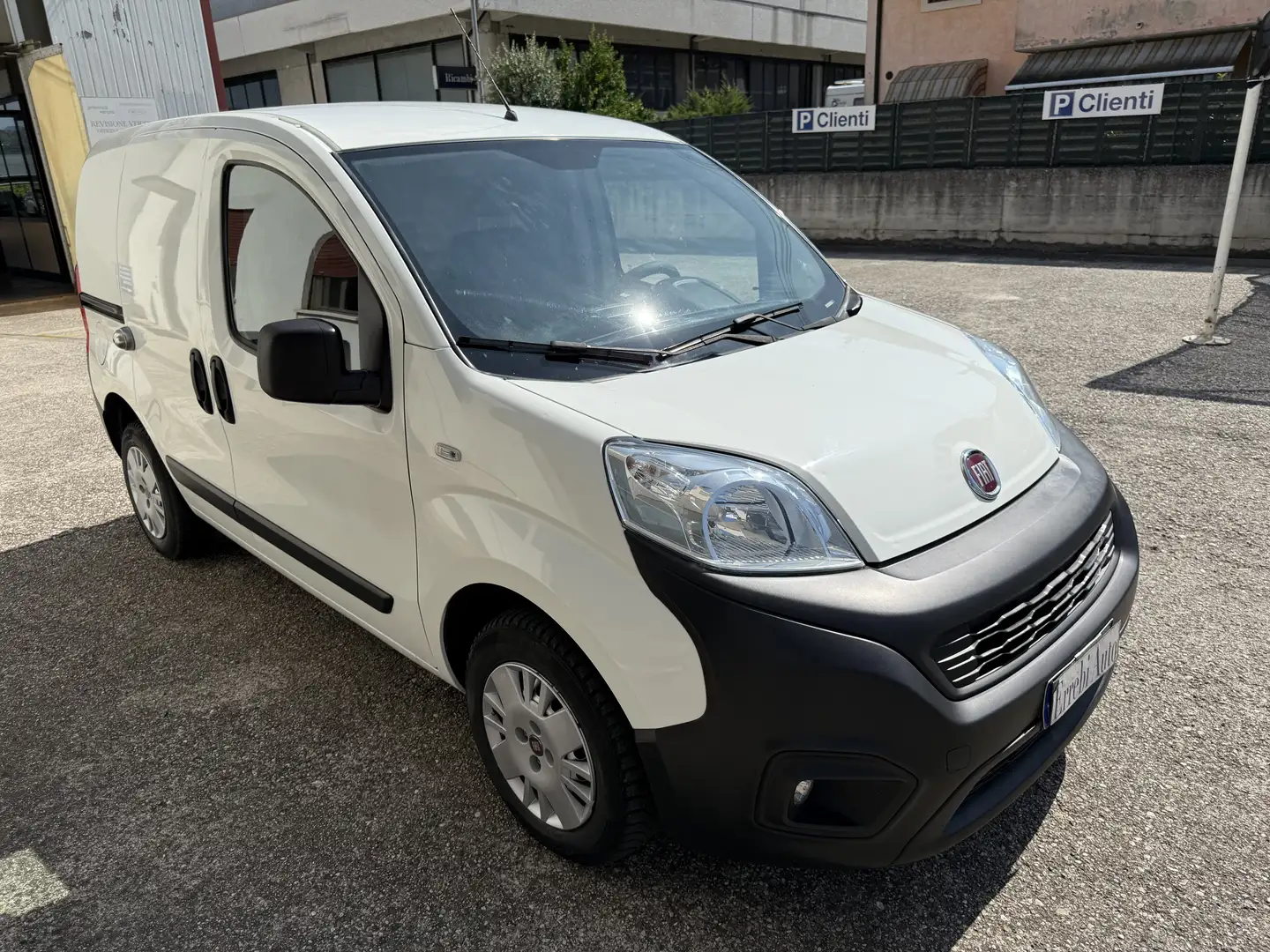 Fiat Fiorino 1.3 Mjt Cargo 80 Cv Blanc - 1