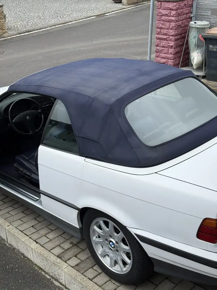 BMW 320i, foto 9