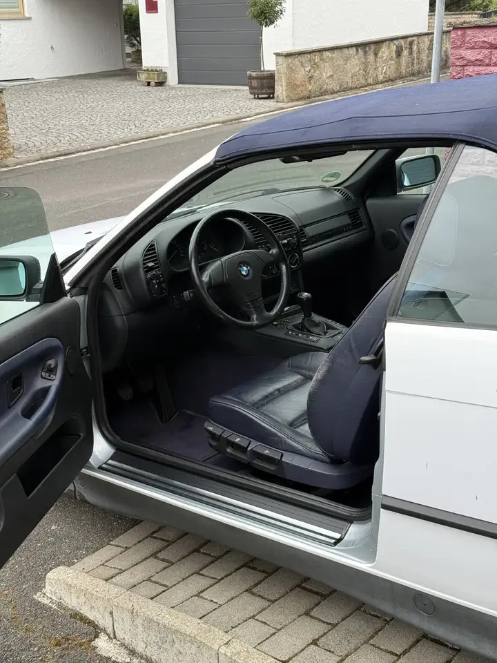 BMW 320i, foto 4