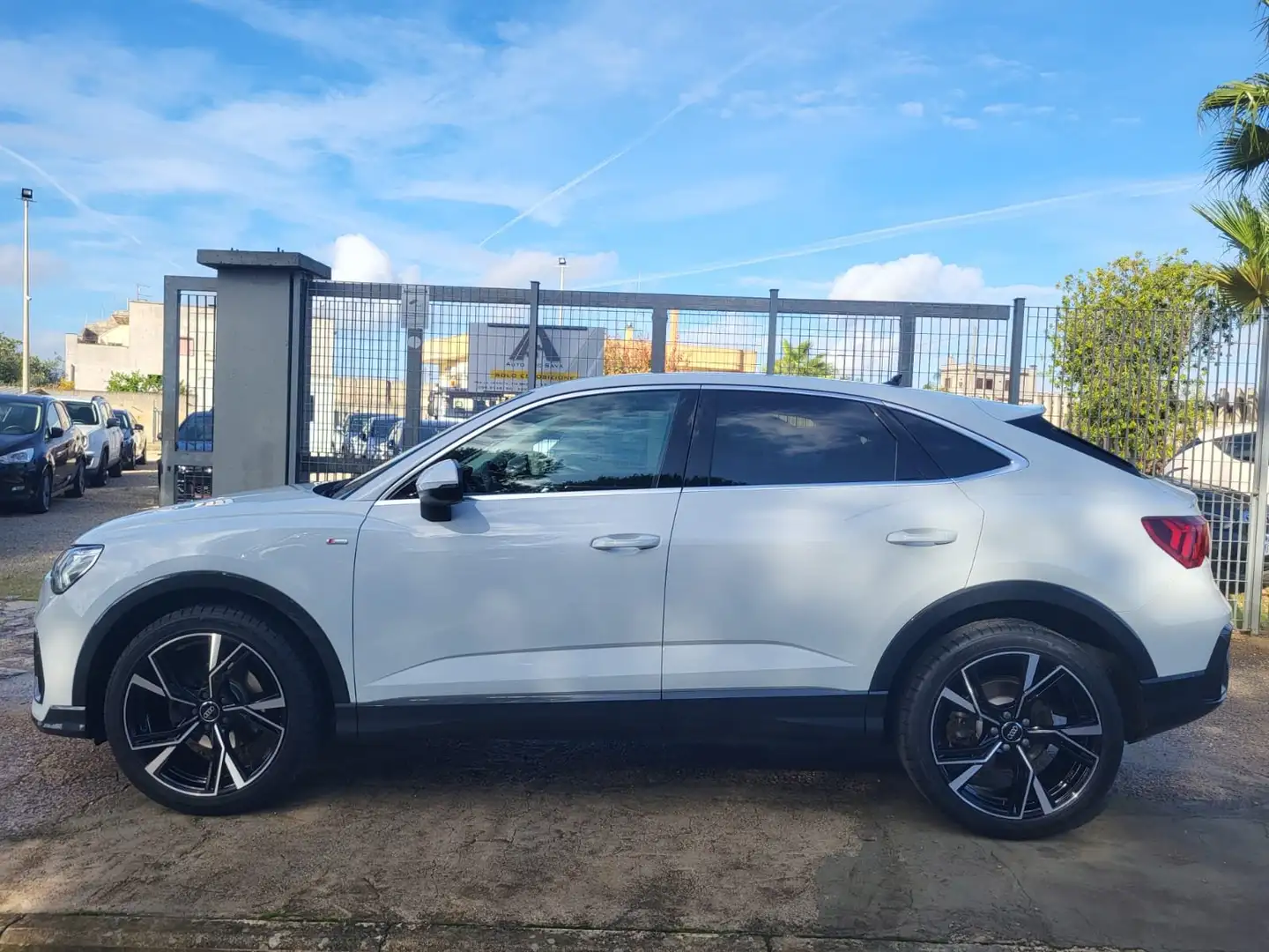 Audi Q3 Q3 Sportback 2.0 Tdi S-Line+Cerchi 20+Luci Amb... Weiß - 1