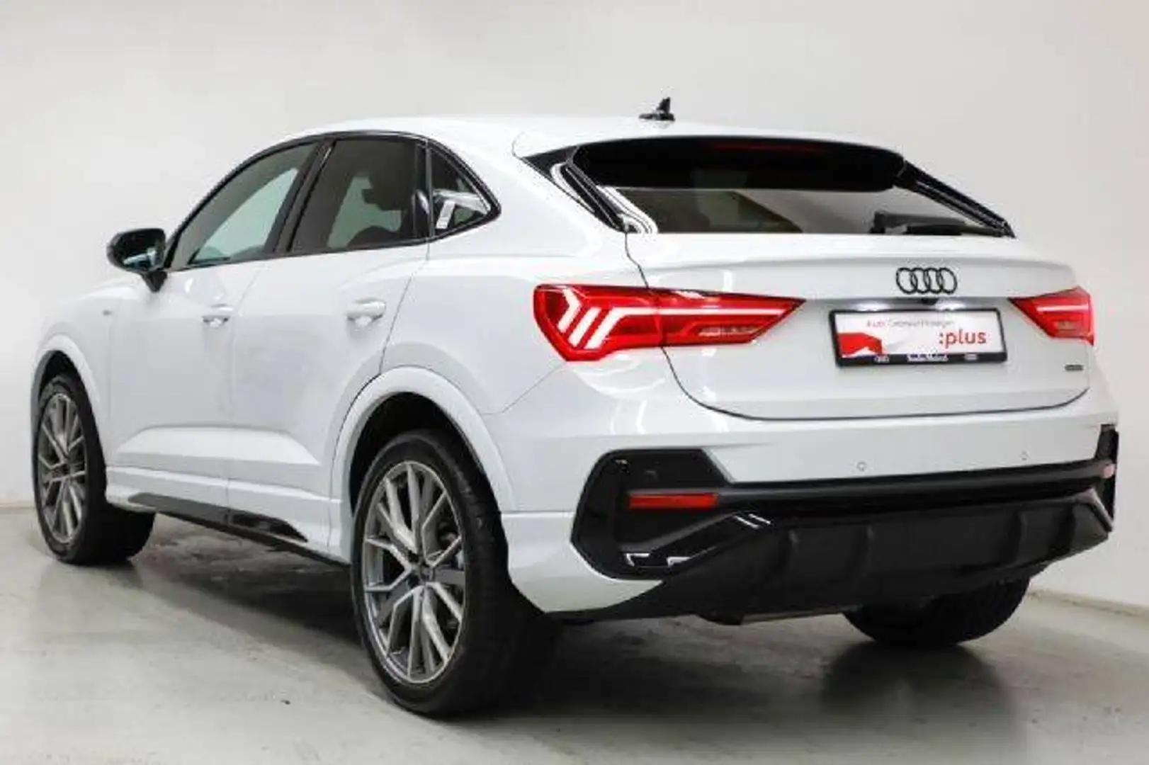 Audi Q3 Q3 Sportback 2.0 Tdi S-Line+Cerchi 20+Luci Amb... Bianco - 1