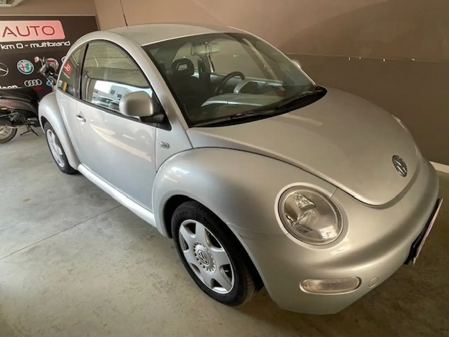 Volkswagen New Beetle New Beetle Cabrio 1.9 tdi Gris - 2