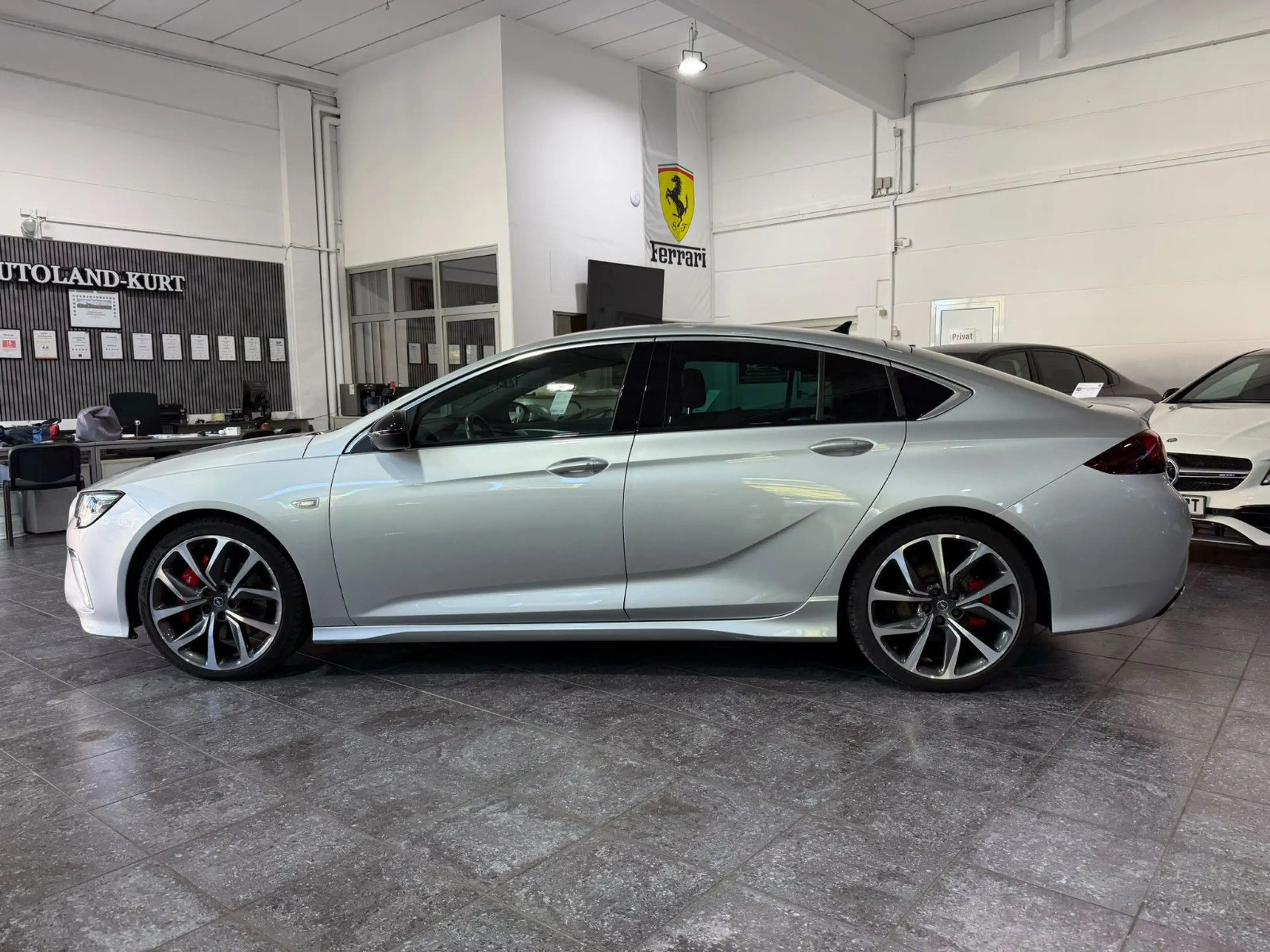 Opel Insignia Grand Sport GSi 4x4*leder*navi*RFK*Voll — photo 7