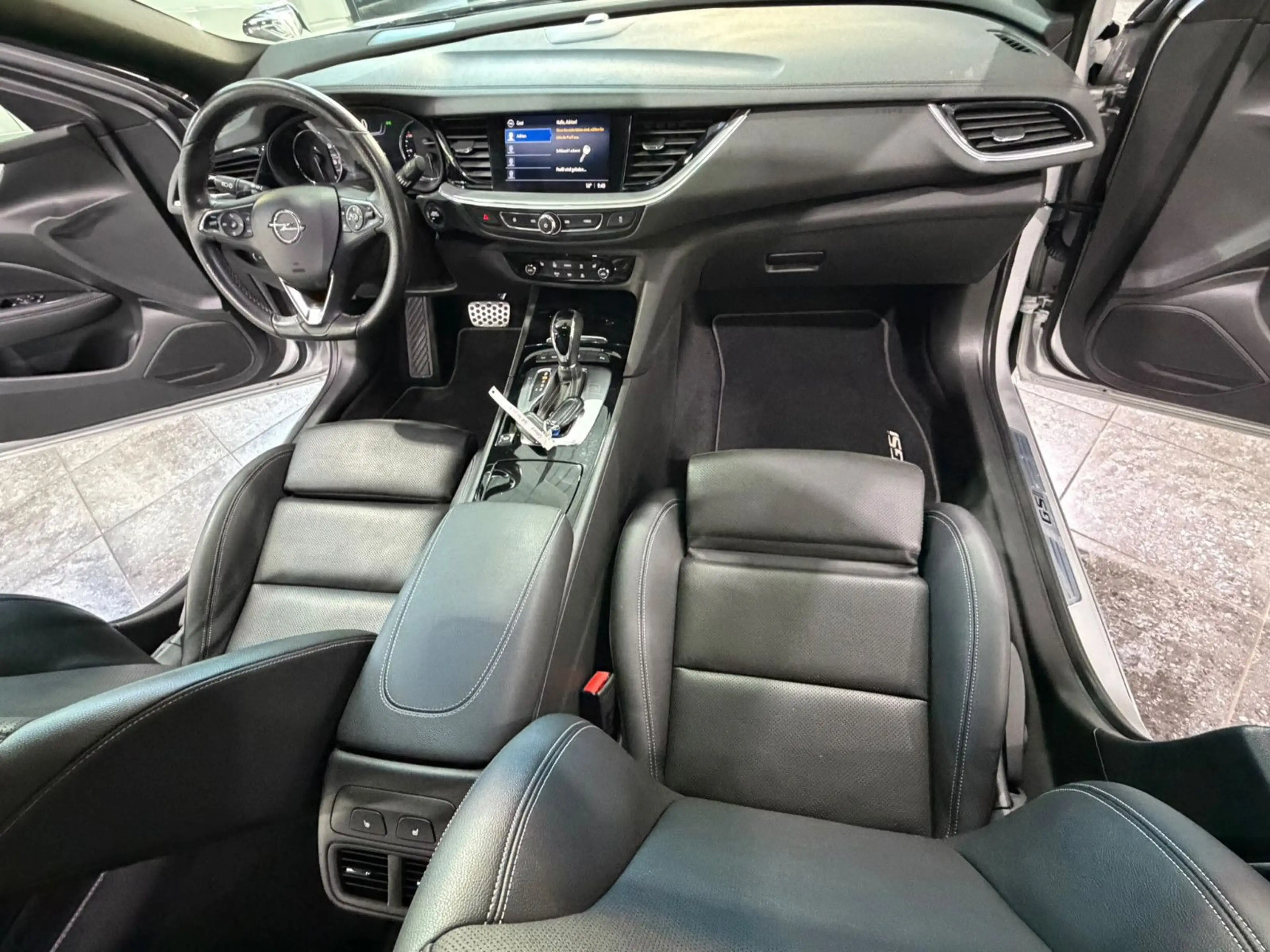 Opel Insignia Grand Sport GSi 4x4*leder*navi*RFK*Voll — photo 10