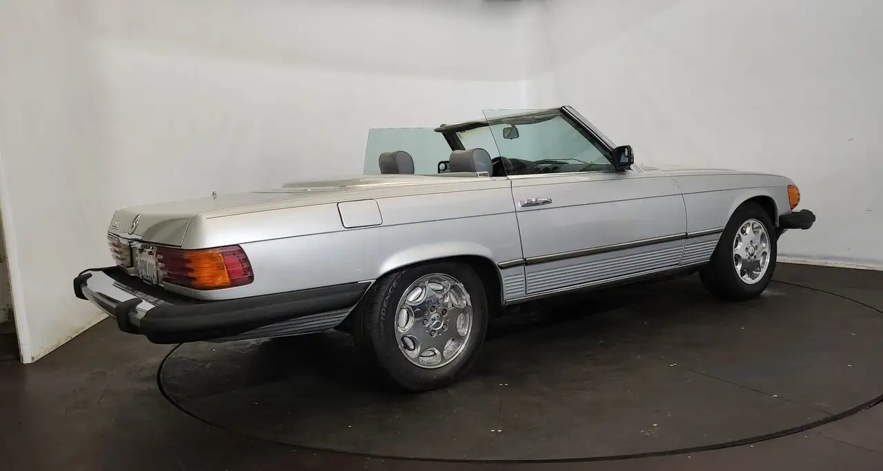Mercedes-Benz 380 SL, foto 4