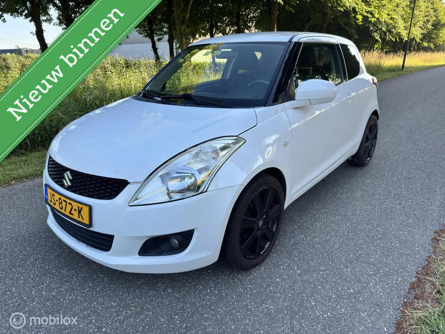 Suzuki Swift 1.2 Base*NEW APK 07/26*PARKEERSENSOR*AIRCO Wit - 1