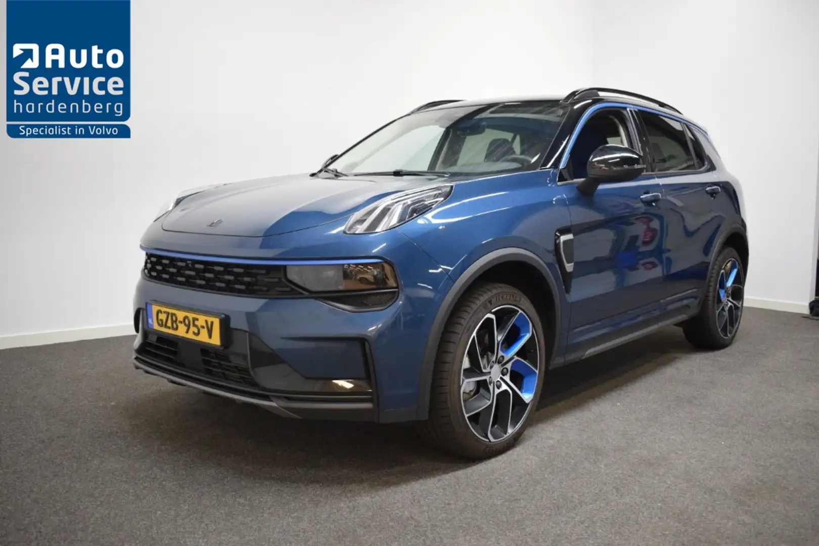 Lynk & Co 01 1.5 261pk AUT7 PHEV 72km Elec. Pano/ Adapt./ 360 C Azul - 1