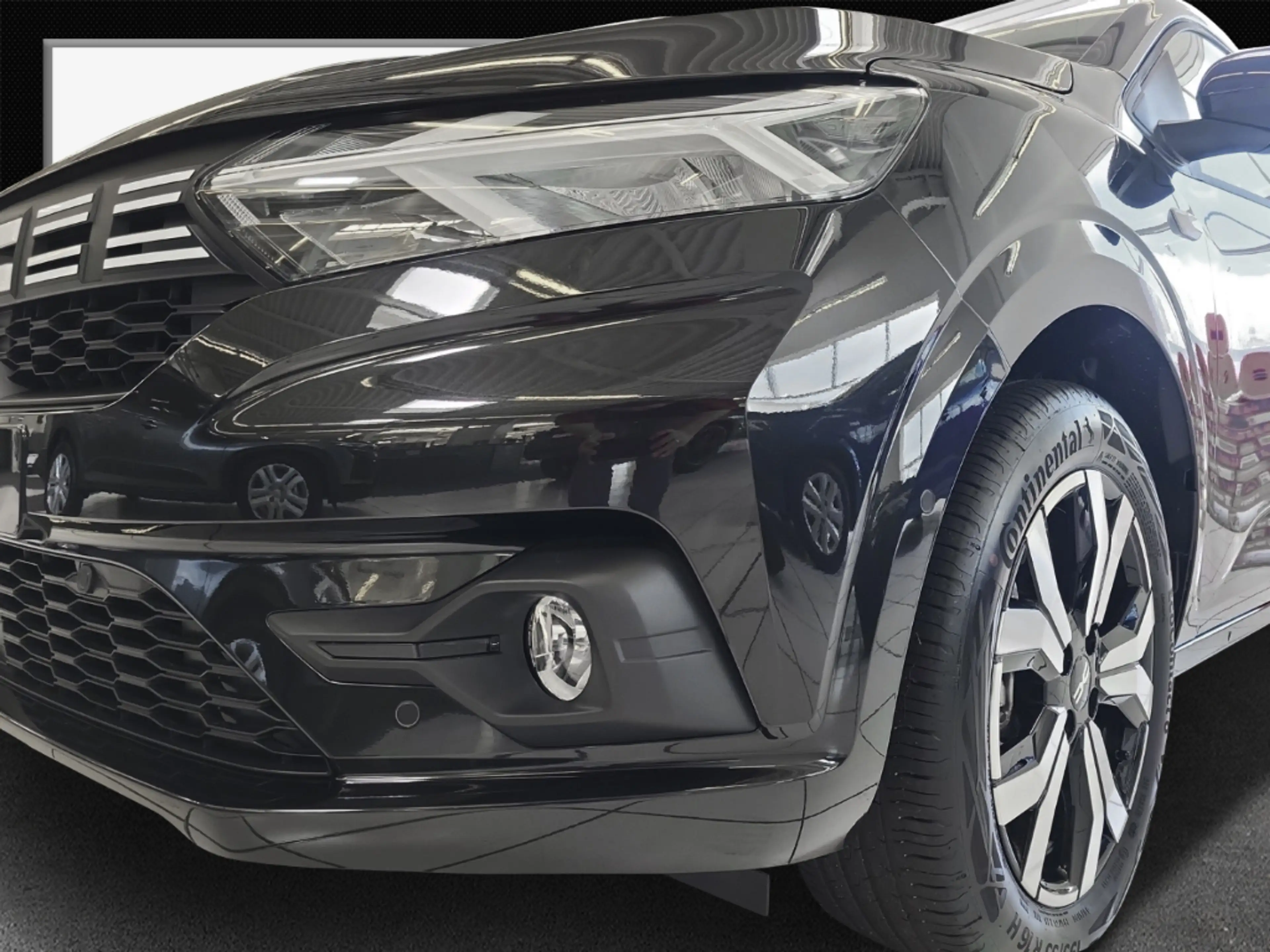 Dacia Logan Black Edition TCe90 CVT LED Apple CarPlay Android — photo 6