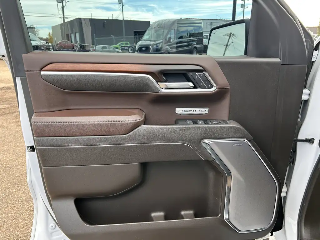 2025 GMC Sierra 1500 Denali — photo 5