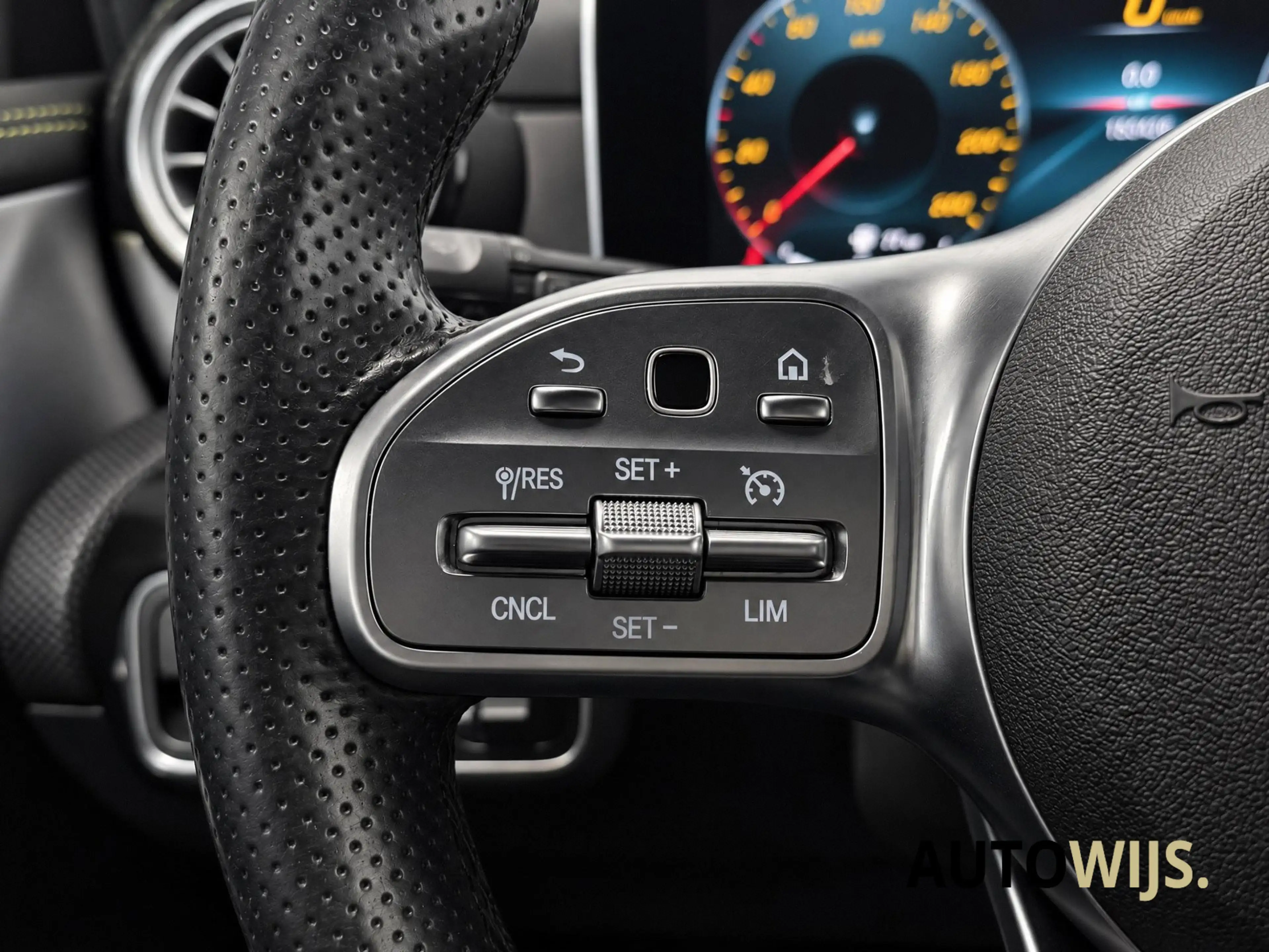 Mercedes-Benz A 250 Premium Plus|EDITION ONE|PANO|224PK|SFEERVERLICHTI — photo 17