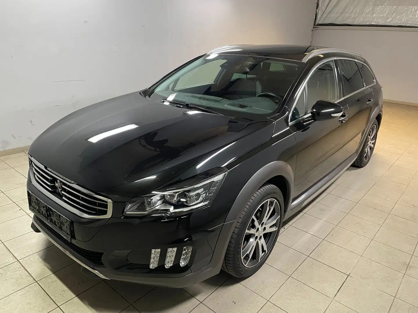 Peugeot 508 RXH Schwarz - 1