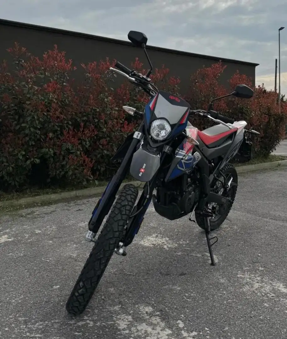 Aprilia RX 125 Azul - 1