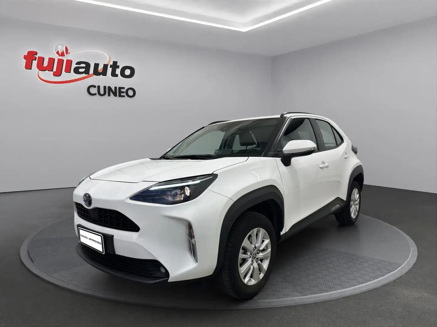 Toyota Yaris Cross Yaris Cross 1.5h Active fwd 116cv e-cvt Weiß - 2