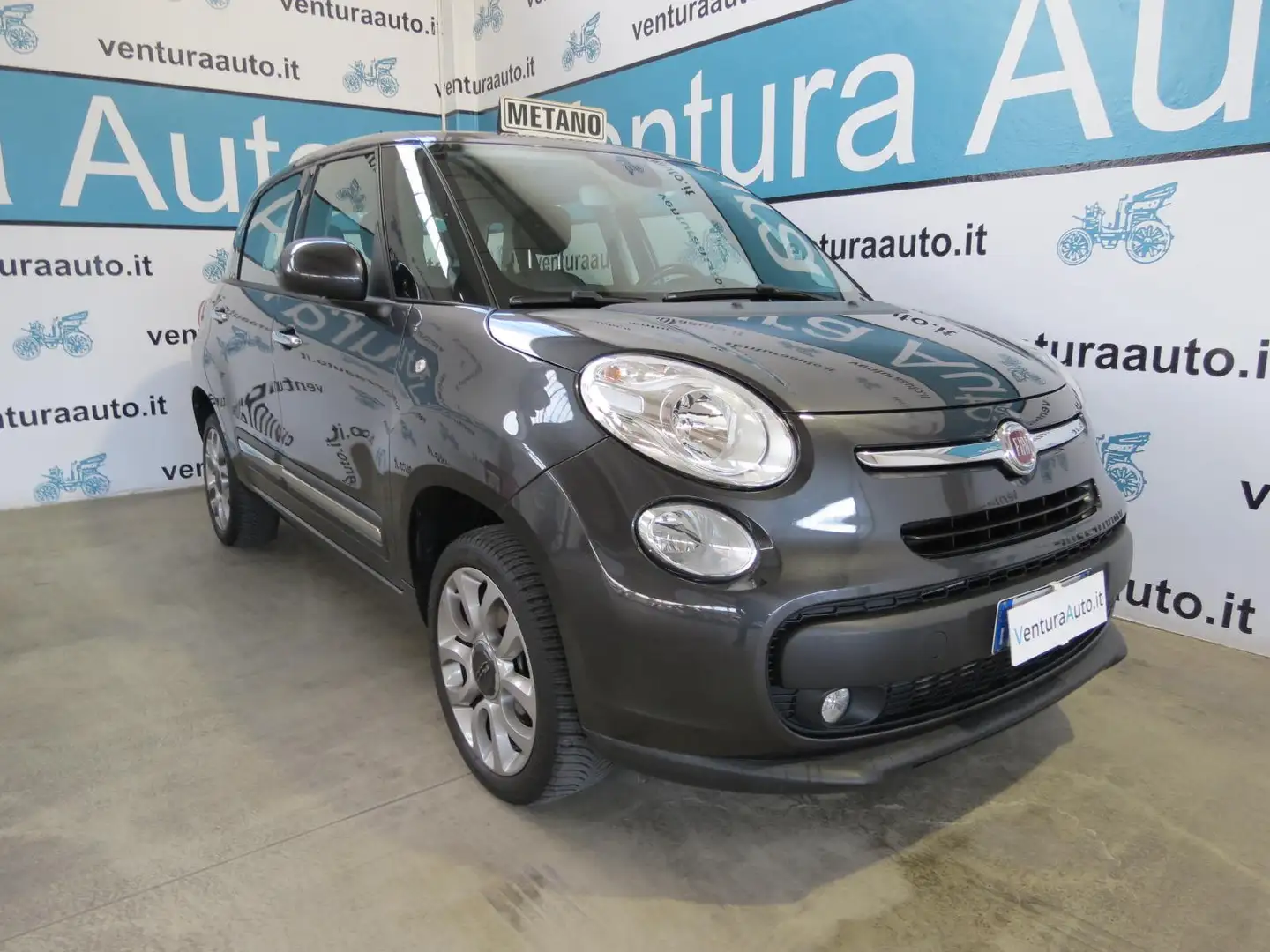 Fiat 500L 0.9 T.AIR TURBO 80 CV NATURAL POWER LOUNGE Grijs - 1
