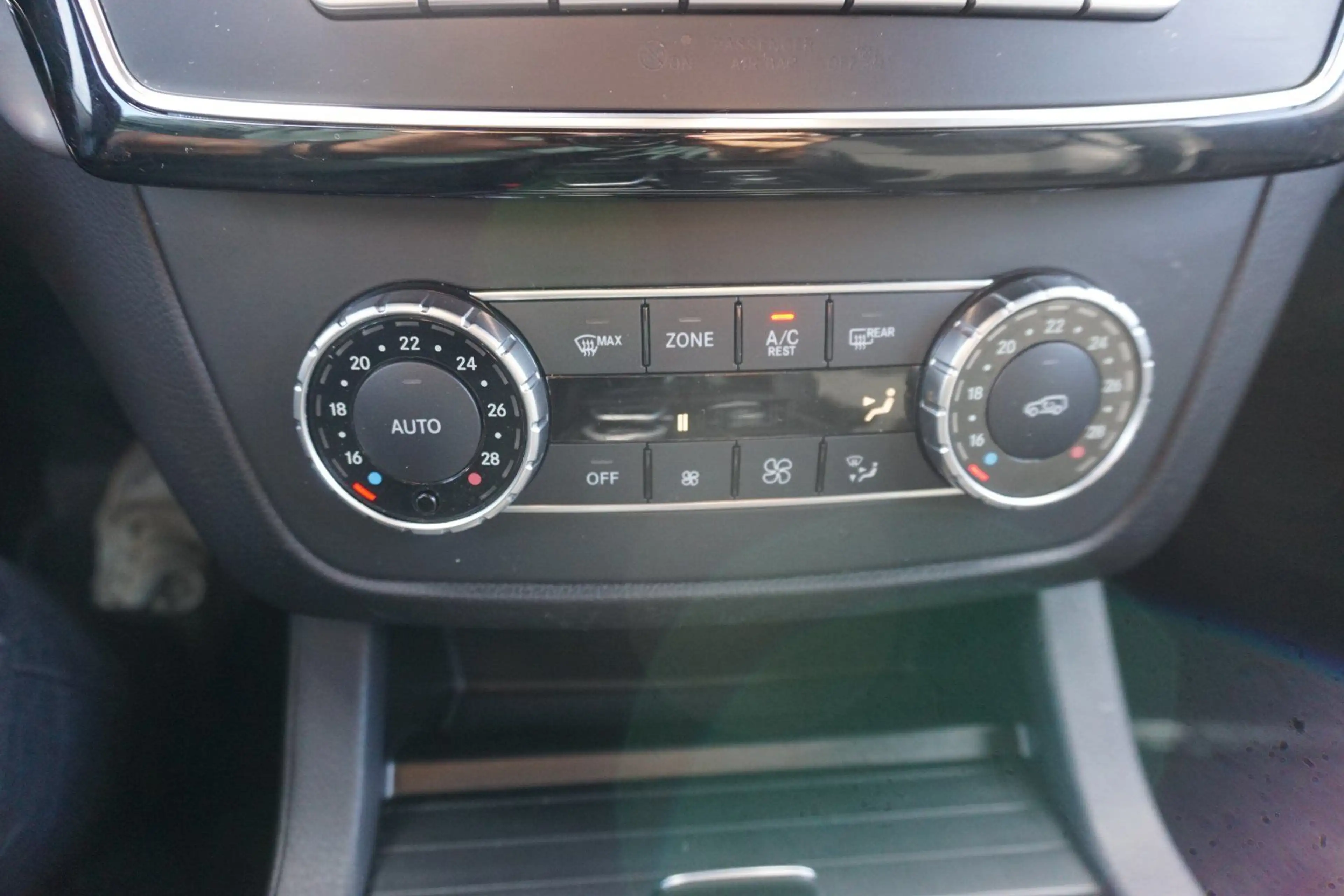 Mercedes-Benz GLE 250 GLE-Klasse 250 d 4Matic — photo 12