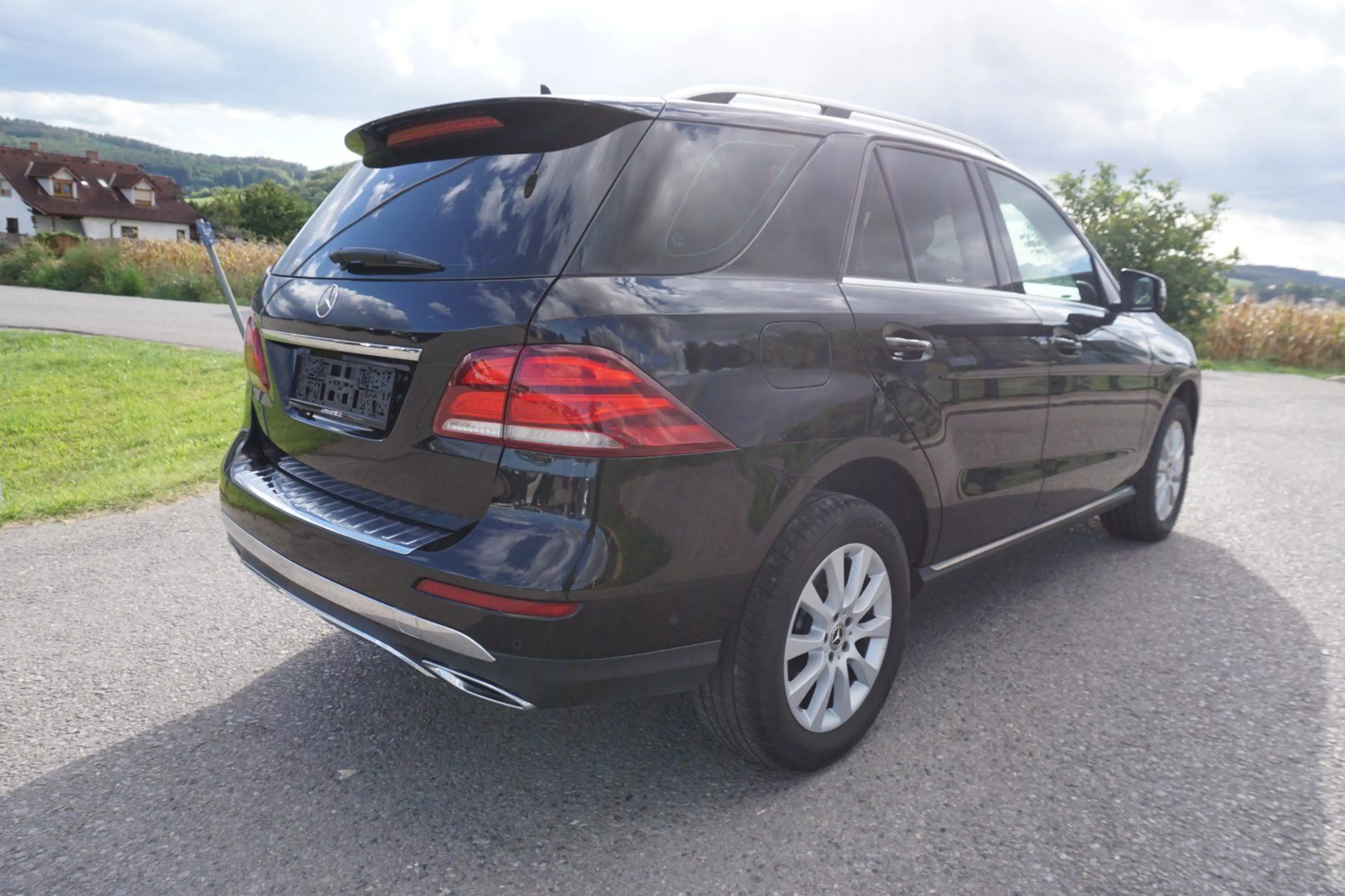 Mercedes-Benz GLE 250 GLE-Klasse 250 d 4Matic — photo 6