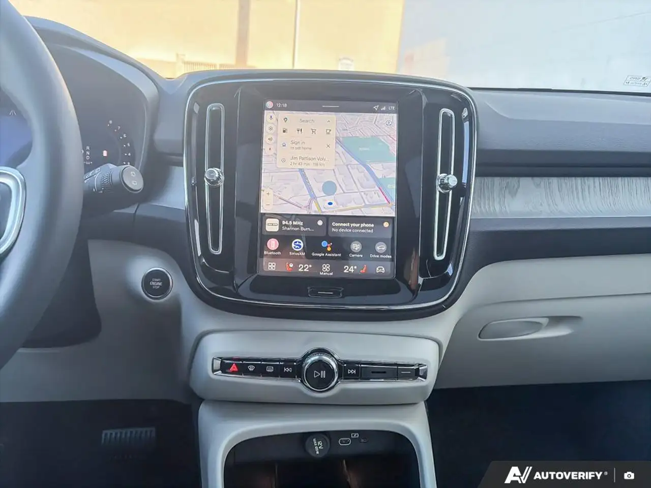 Volvo XC40 снимка Volvo XC40