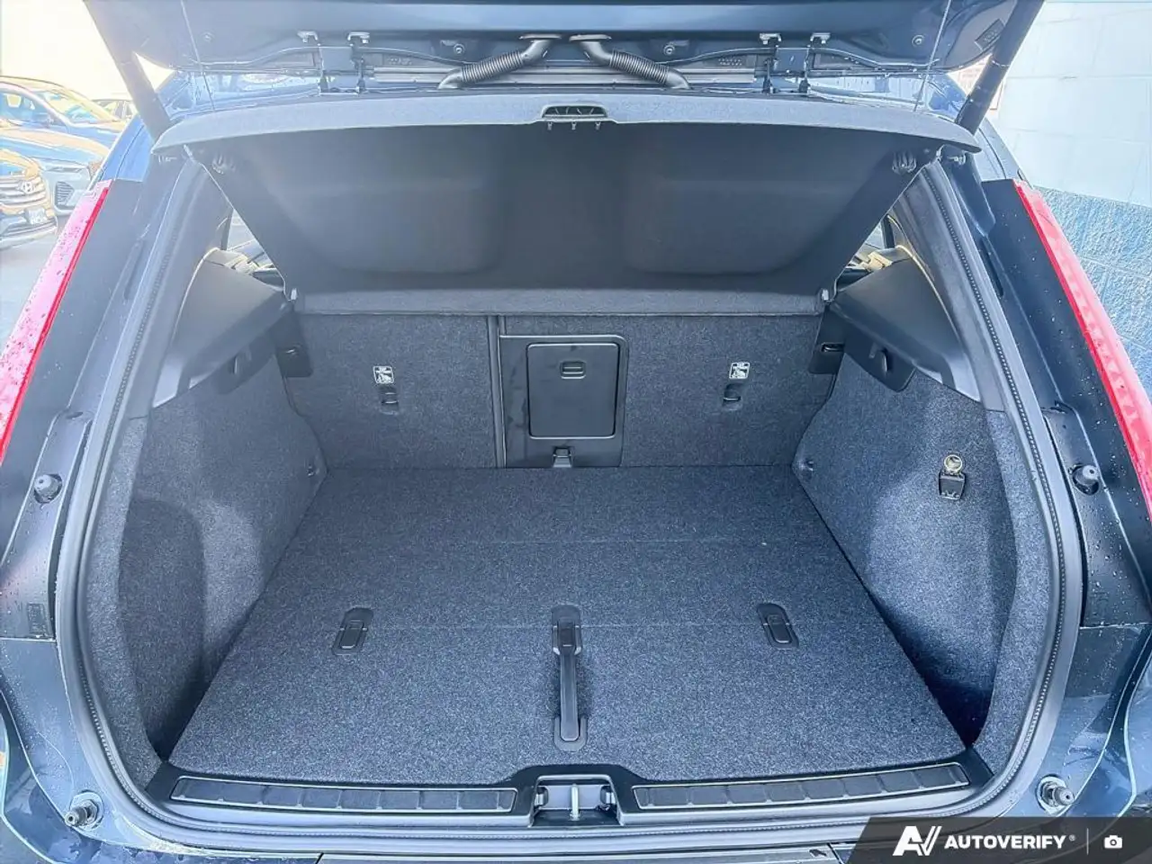 Volvo XC40 снимка Volvo XC40