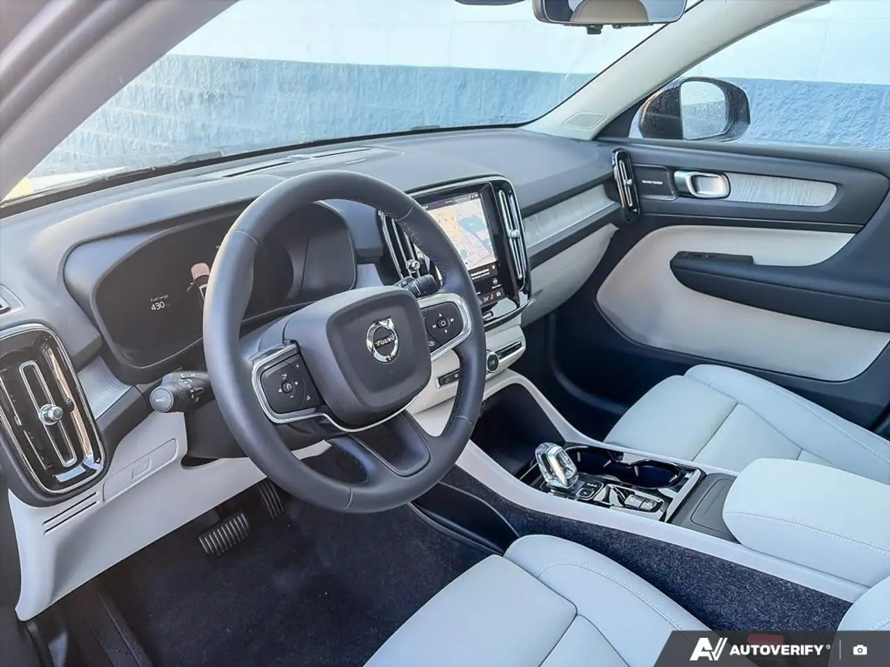 Volvo XC40 снимка Volvo XC40