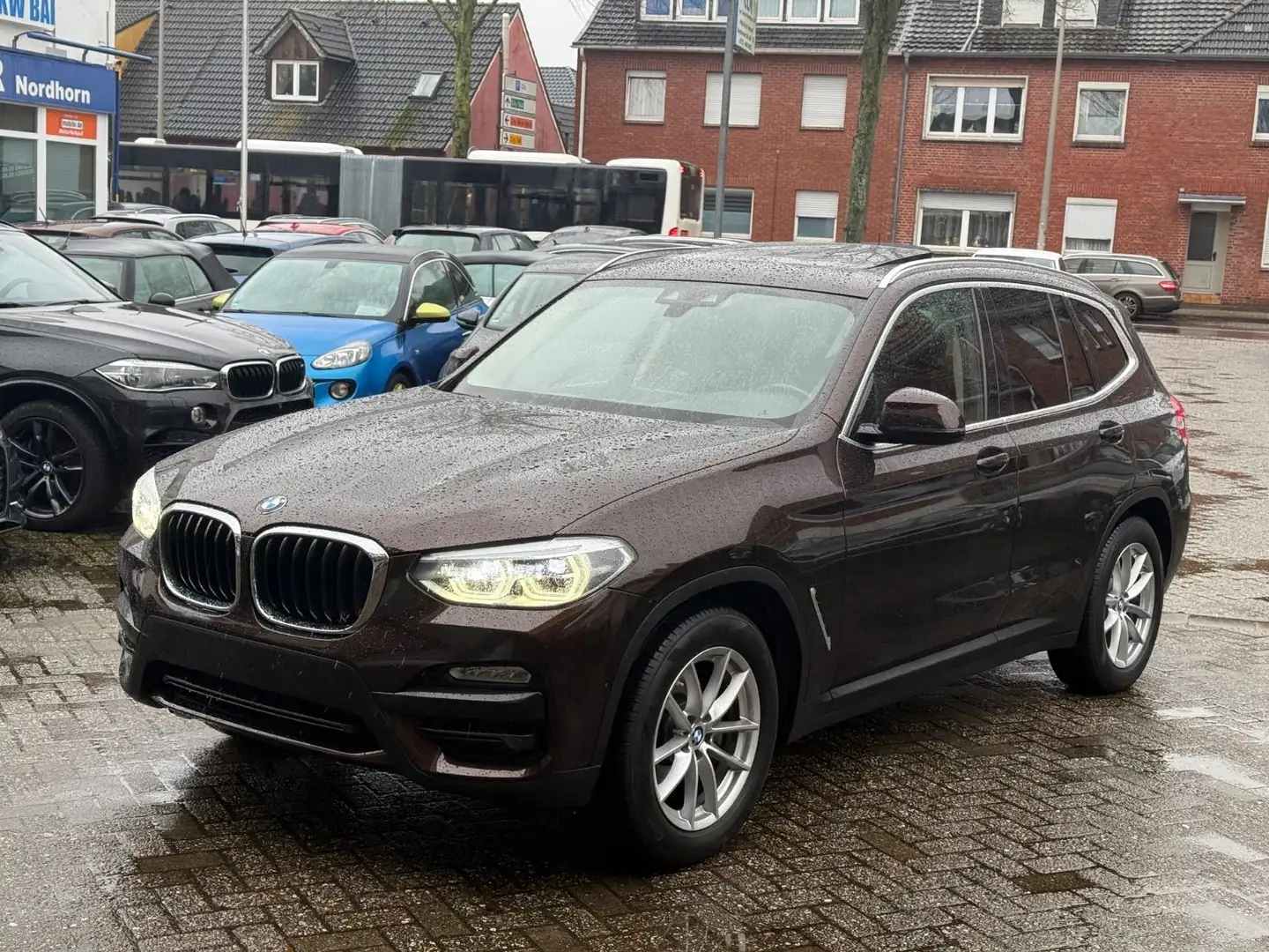 BMW X3 *PANO*LEDER*NAVI*SHZ*LHZ*Harman/Kardon*** Braun - 1