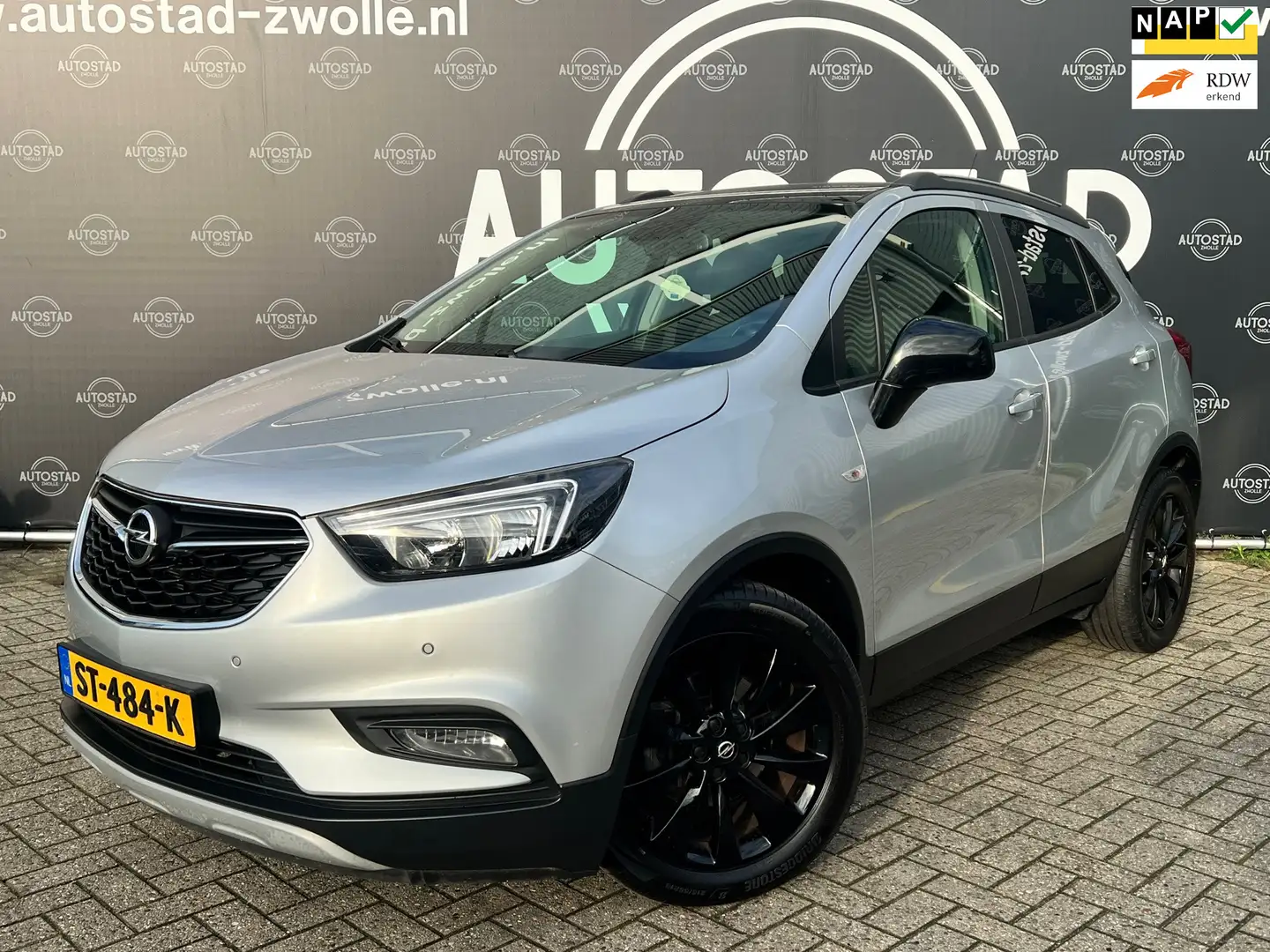 Opel Mokka X 1.4 Turbo Black Edition Airco/cruise/Navi/Apk Grijs - 1