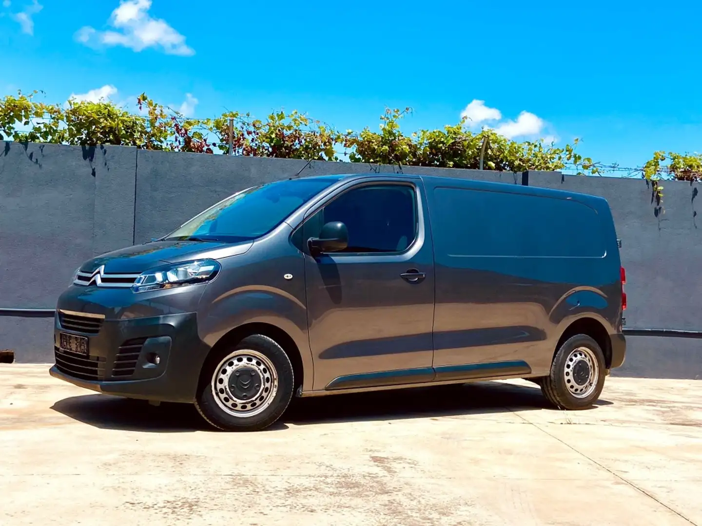 Citroen Jumpy Fg. BlueHDI Talla M Club 120 Gris - 1